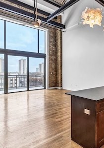 Apartment for rent in Chicago at Opera Lofts