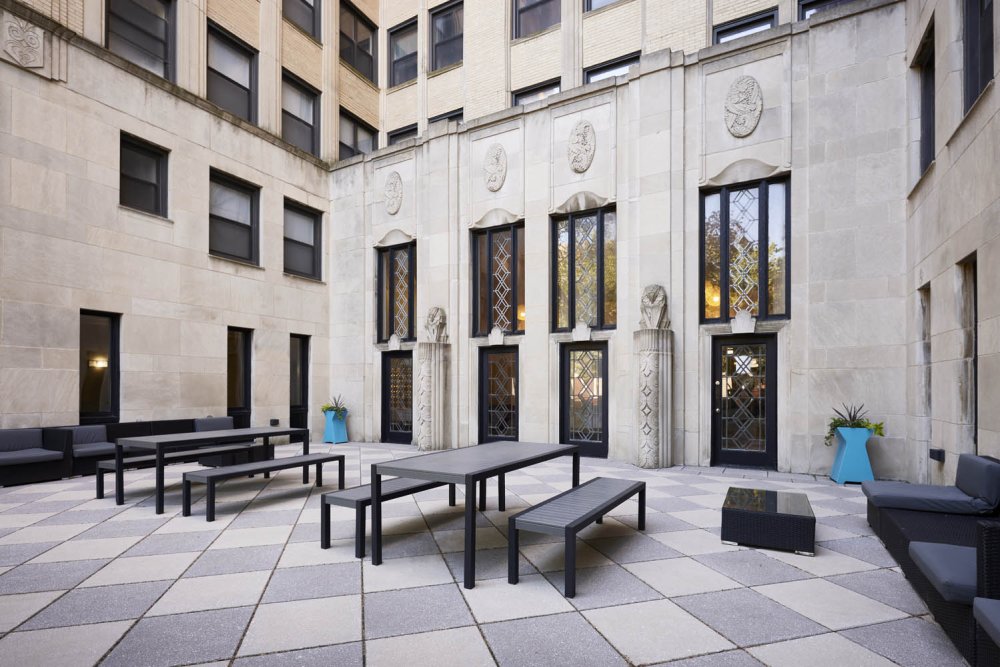 The Blackwood Apartments For Rent Chicago Domu