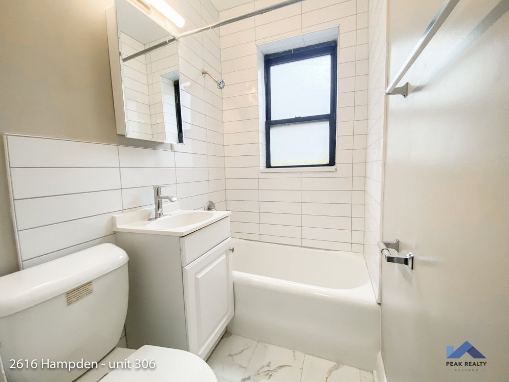 2616 N Hampden Court Apartments For Rent Chicago Domu