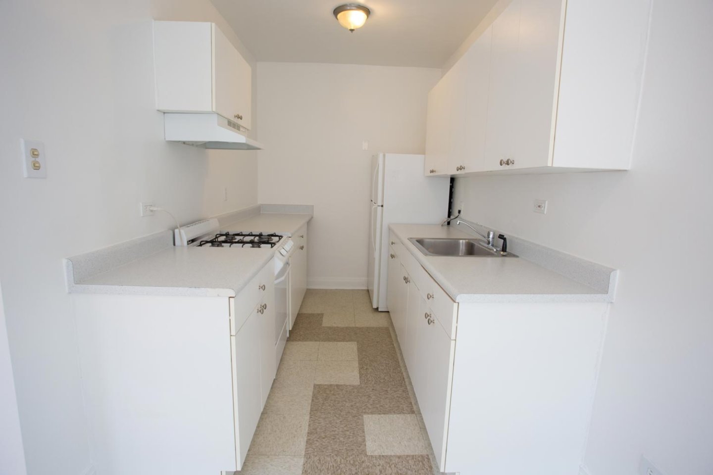 Ellis Court Apartments For Rent Chicago Domu
