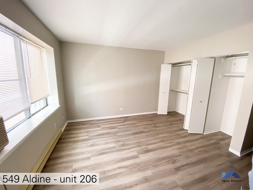 549 West Aldine Apartments For Rent Chicago Domu
