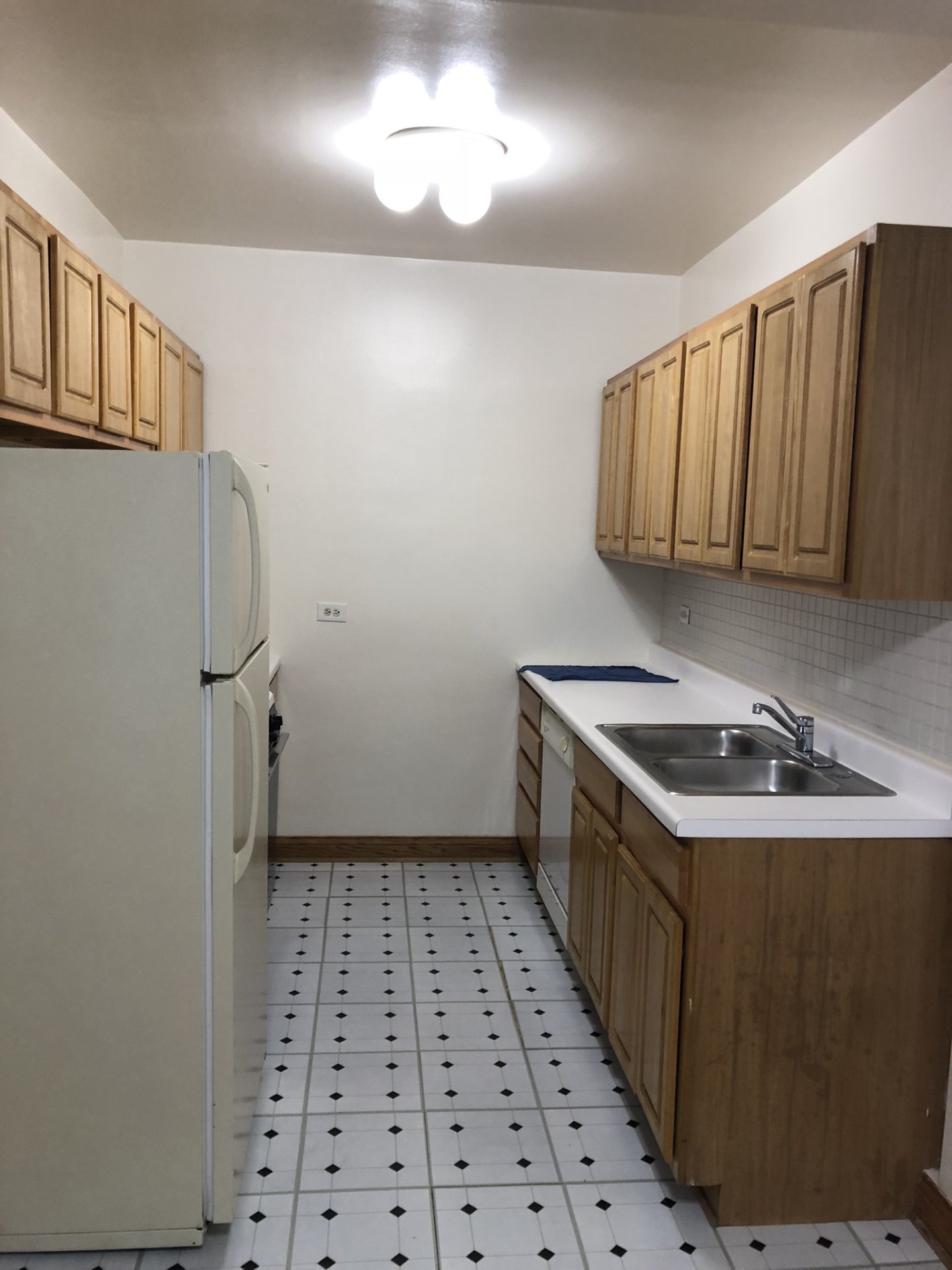 Rogers Park Apartments For Rent 1 Bedroom, 1 Bathroom At 1263 W PRATT