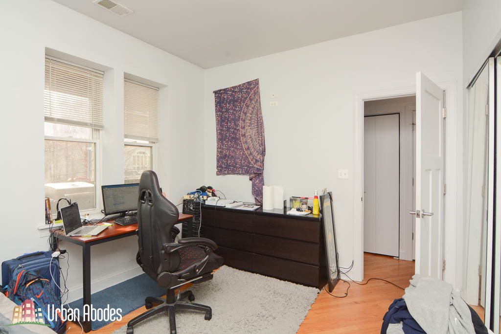 Graceland West Apartments For Rent 3 Bedroom, 2 Bathroom At 1447 W