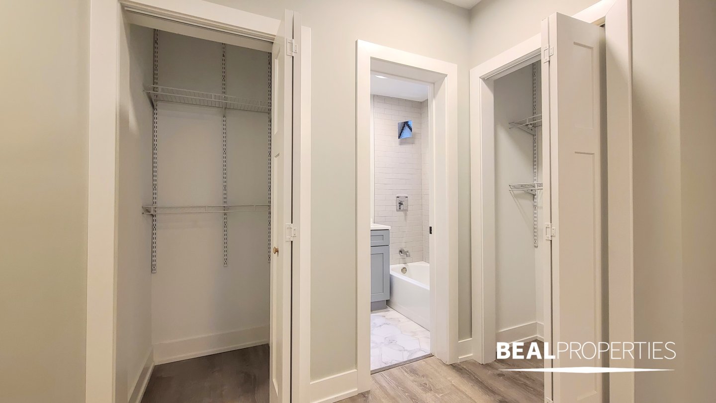 Glencoe Apartment For Rent Studio, 1 Bathroom At 373 HAZEL AVE D7